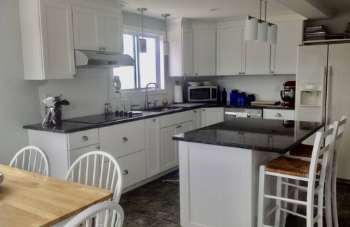 Old Lyme House | AMAZING BEACH HOUSE LOCATED IN DESIRABLE POINT O' WOODS COMMUNITY