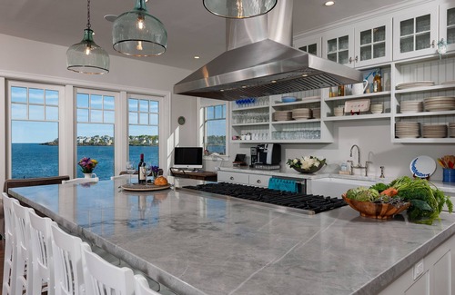 York Beach House | AMAZING BOLD OCEAN-FRONT HOME, WITH BREATHTAKING OCEAN VIEWS