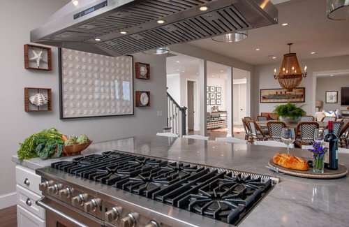 York Beach House | AMAZING BOLD OCEAN-FRONT HOME, WITH BREATHTAKING OCEAN VIEWS