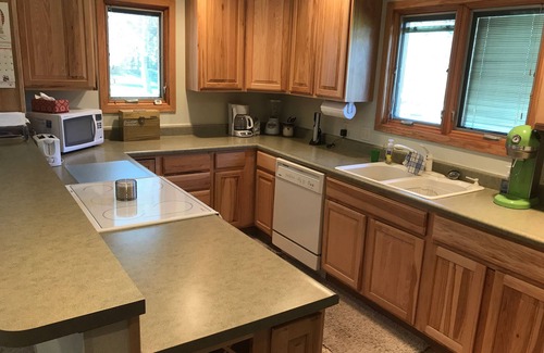 Custer Cabin | Amazing Cabin on 15 Acres of Woods Adjacent to Custer State Park