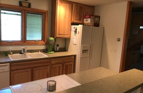 Custer Cabin | Amazing Cabin on 15 Acres of Woods Adjacent to Custer State Park