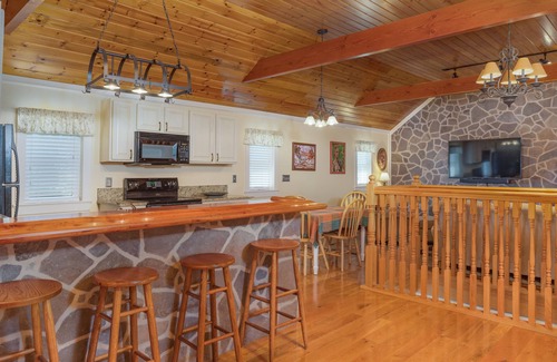 Reinholds Apartment | Amazing country farm setting! Animals, flower/vegetable gardens.