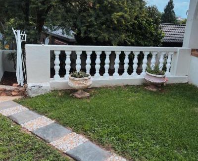 Greater Johannesburg Metropolitan Area House | Amazing Cozy Small Home