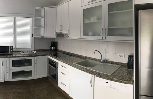 La Matanza de Acentejo Villa | Amazing Sea- and Mountainviews. Tropical Garden with Privatepool