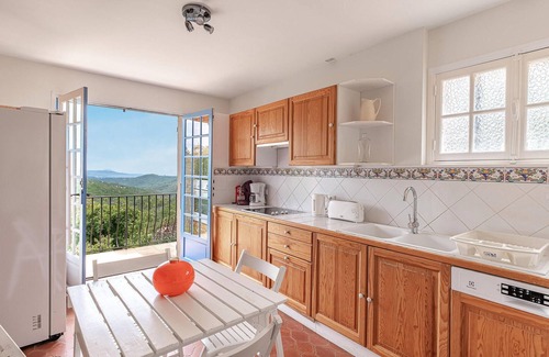 Les Adrets-de-l'Esterel House | Amazing home in Les Adrets-de-l'Estére