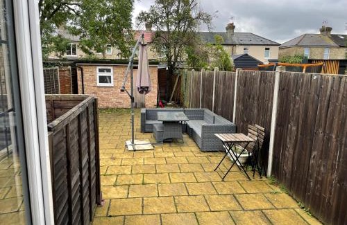 Highams Park Apartment | Amazing Garden Studio 1 - Chingford/NE London