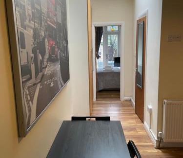 Highams Park Apartment | Amazing Garden Studio 1 - Chingford/NE London