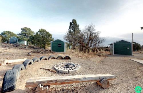 Monticello House | Amazing Glamping Village Ideal for Groups or Big Family Getaways in Utah
