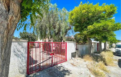 Torre Specchia Ruggeri House | Amazing Home In Torre Specchia Ruggeri