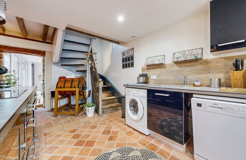 Neuilly-le-Vendin House | Amazing home in Neuilly le Vendin