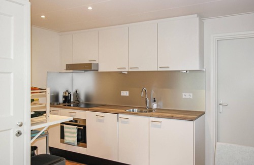 Bergen House | Amazing home in Bergen with WiFi