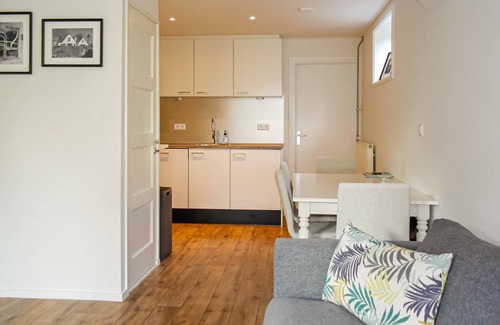 Bergen House | Amazing home in Bergen with WiFi