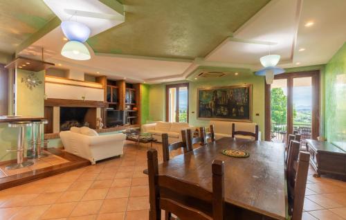 Gualdo Cattaneo House | Amazing Home In Gualdo Cattaneo Pg