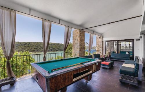 Kampor House | Amazing Home In Kampor