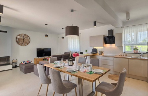 Marcana House | Amazing home in Marcana with sauna