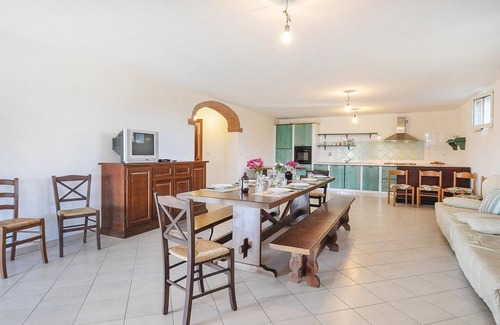 Orosei House | Amazing home in Orosei -NU- with WiFi