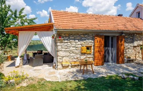 Oklaj House | Amazing Home In Puljane