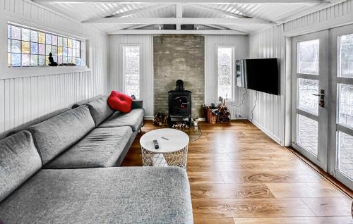 Rodvig Stevns House | Amazing Home In Rødvig Stevns With Wifi