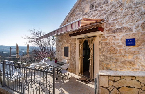 Rovanjska House | Amazing home in Rovanjska with 1 Bedrooms