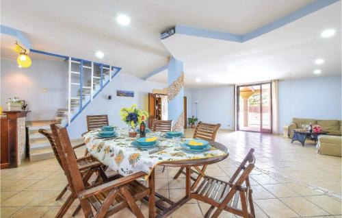 Mondragone House | Amazing Home In Torre Di Pescopaganoce