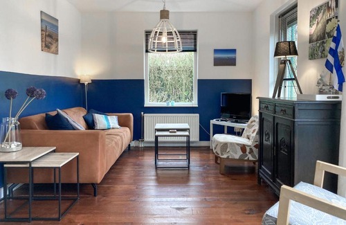 Zonnemaire House | Amazing Home In Zonnemaire With Wifi