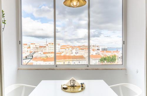 Alfama Apartment | Amazing Lisboa! Views & Style in Historical Graça