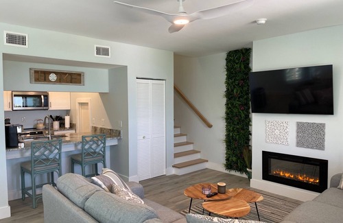 North Captiva House | AMAZING, LUXURIOUS & TRUE OCEAN BEACH FRONT! WHOLE DUPLEX! ISLAND CLUB INCLUDED!