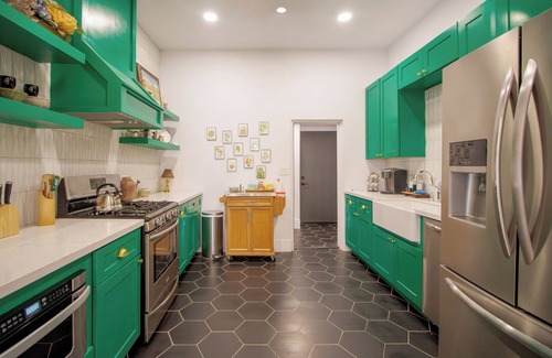 Governmental Mall House | Amazing "NEW" Oasis! Pool, WIFI Mins to DT Phoenix, ASU & PHX Airport