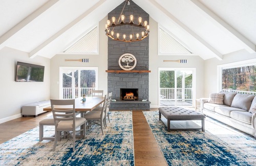 Treasure Lake Ski Chalet | Amazing Newly Remodeled Waterfront Home