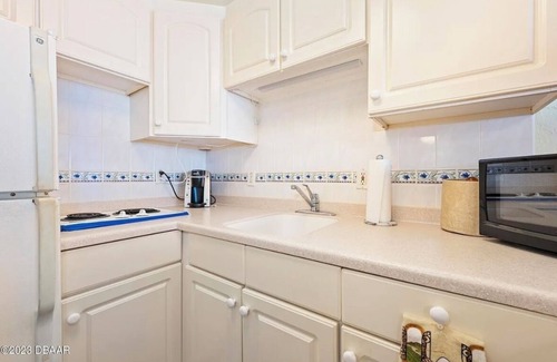 Ortona Park Resort | Amazing Oceanfront one Bedroom condo with spacious balcony and beautiful view.