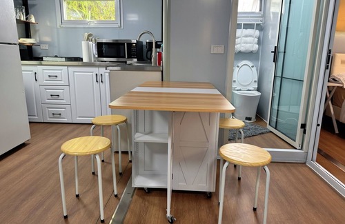 Valinda Apartment | Amazing resort with AC in La Puente - 2 bedrooms container house