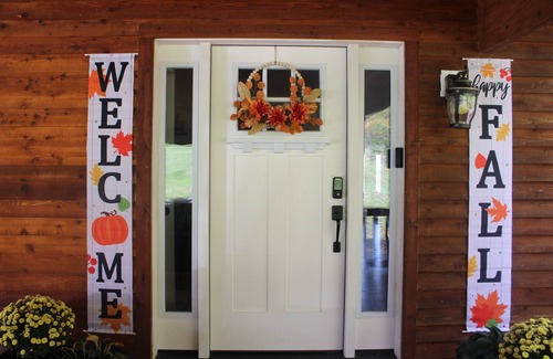 Highland Lake Cabin | Amazing updated Lakeside/Near Hiking,skiing,water rafting/Gameroom/Dog friendly