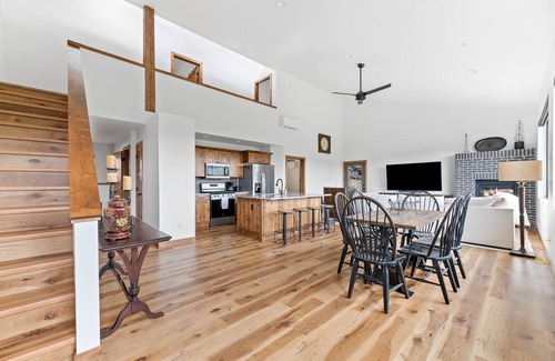 Hill City House | Amazing Views! Gorgeous New Home Near Hill City!