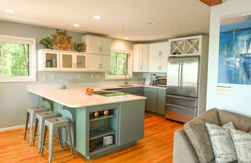 Huddleston House | Amazing Views on Smith Mountain Lake! Diving board, water slide