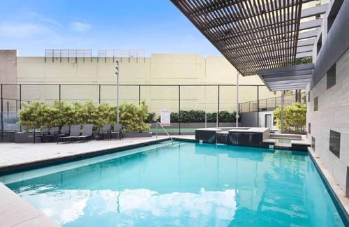 Brisbane Central Business District Apartment | Amazing Views & Pool|Huge Family Apartment