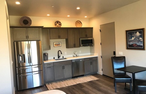 Oak Creek Apartment | Amazing views right from room.