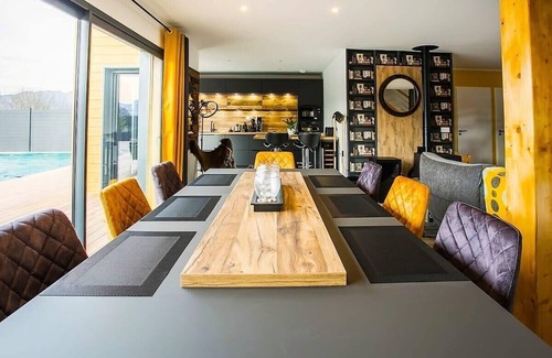 Viviers-du-Lac Villa | Amazing villa: heated pool spa sauna