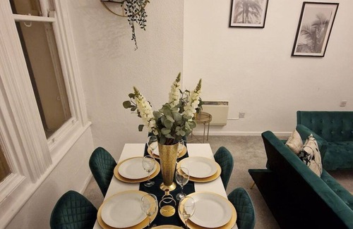 Newmarket Apartment | Amberley House Apartment