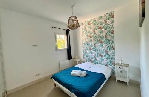 Molini Apartment | Ambre - Terrace Garden - by TGB