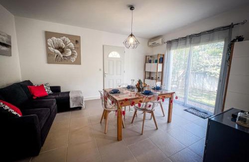 Molini Apartment | Ambre - Terrace Garden - by TGB