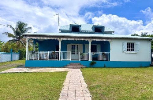 Sainte-Rose Apartment | Ameli'ber