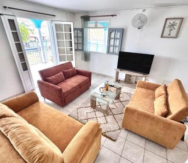 Sainte-Rose Apartment | Ameli'ber