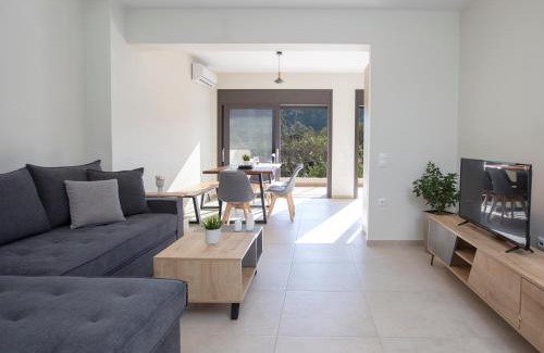 Kalligoni Apartment | Amelie's Luxe Apartments