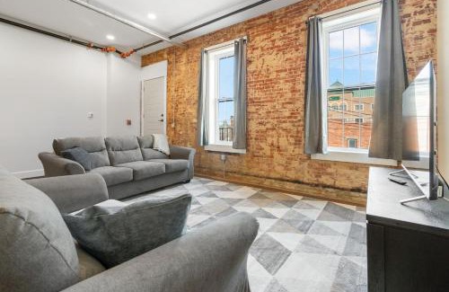 Millersburg Apartment | American Hall