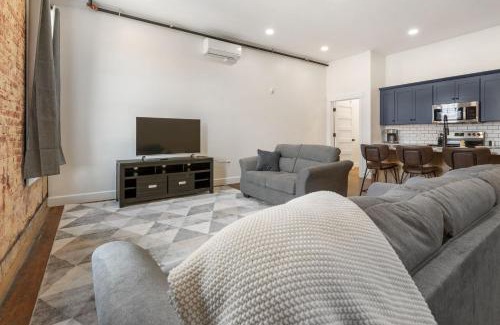 Millersburg Apartment | American Hall