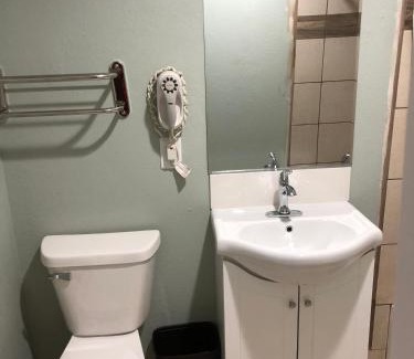 Angola Hotel | AMERICAN INN