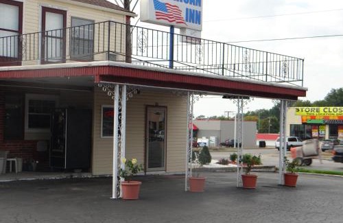 Sedalia Hotel | American Inn