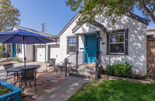 Lodi Cottage | American Oak Cottage | Pet Friendly | 6-min walk to Downtown Food, Wine, & More!
