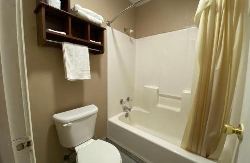 Baird Hotel | American Star Inn