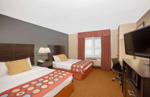 Oakdale Hotel | American Suites Coralville Iowa City